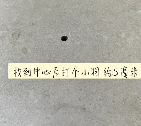 永登瓷砖空鼓维修公司专业解答在瓷砖铺贴过程中，如果砂料搅拌不均匀，将会带来以下问题